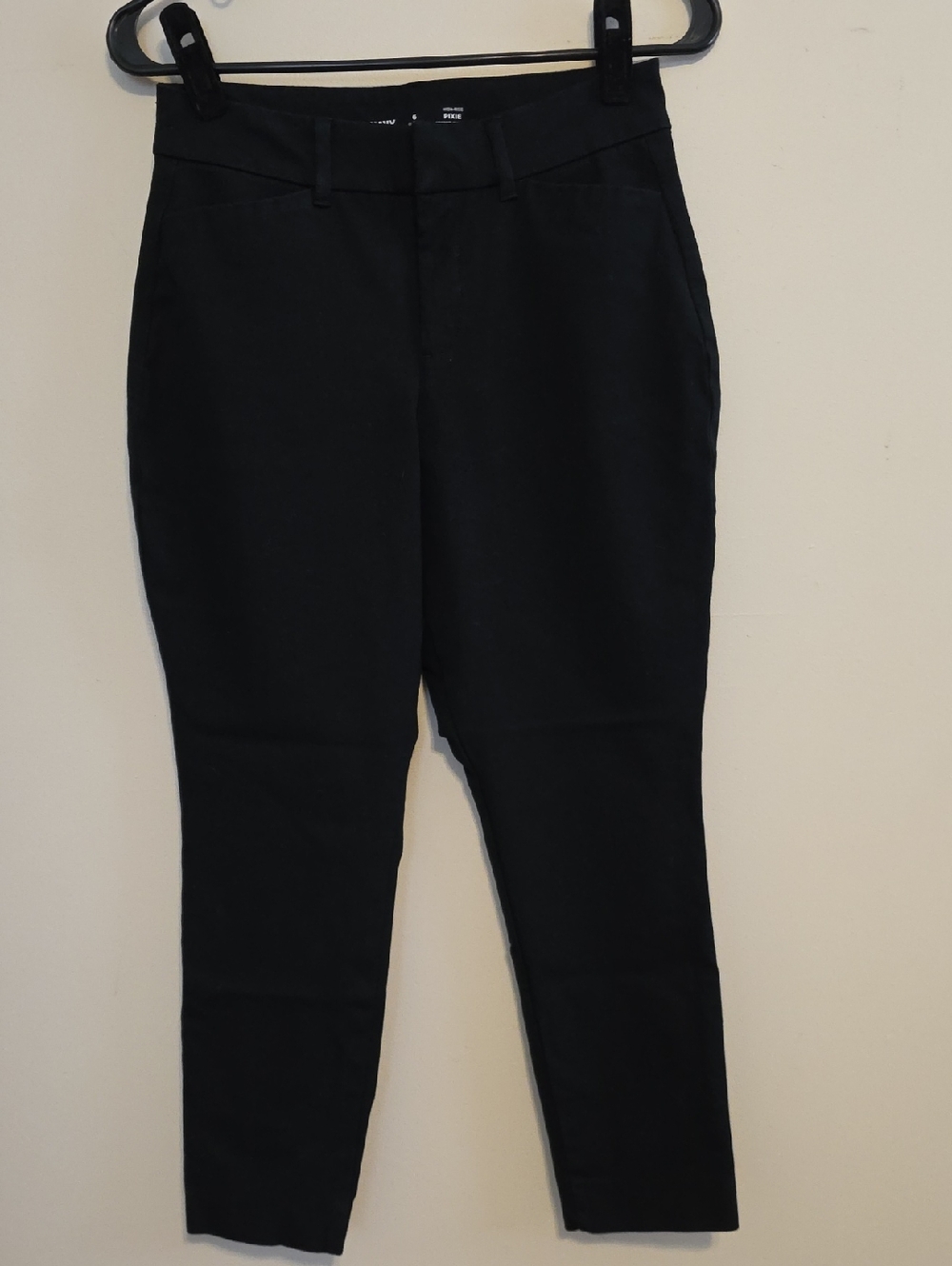 Old Navy Black Pixie High-Rise Pants Straight Leg